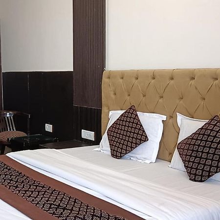 Hotel Shree Kanta Gurgaon Luaran gambar
