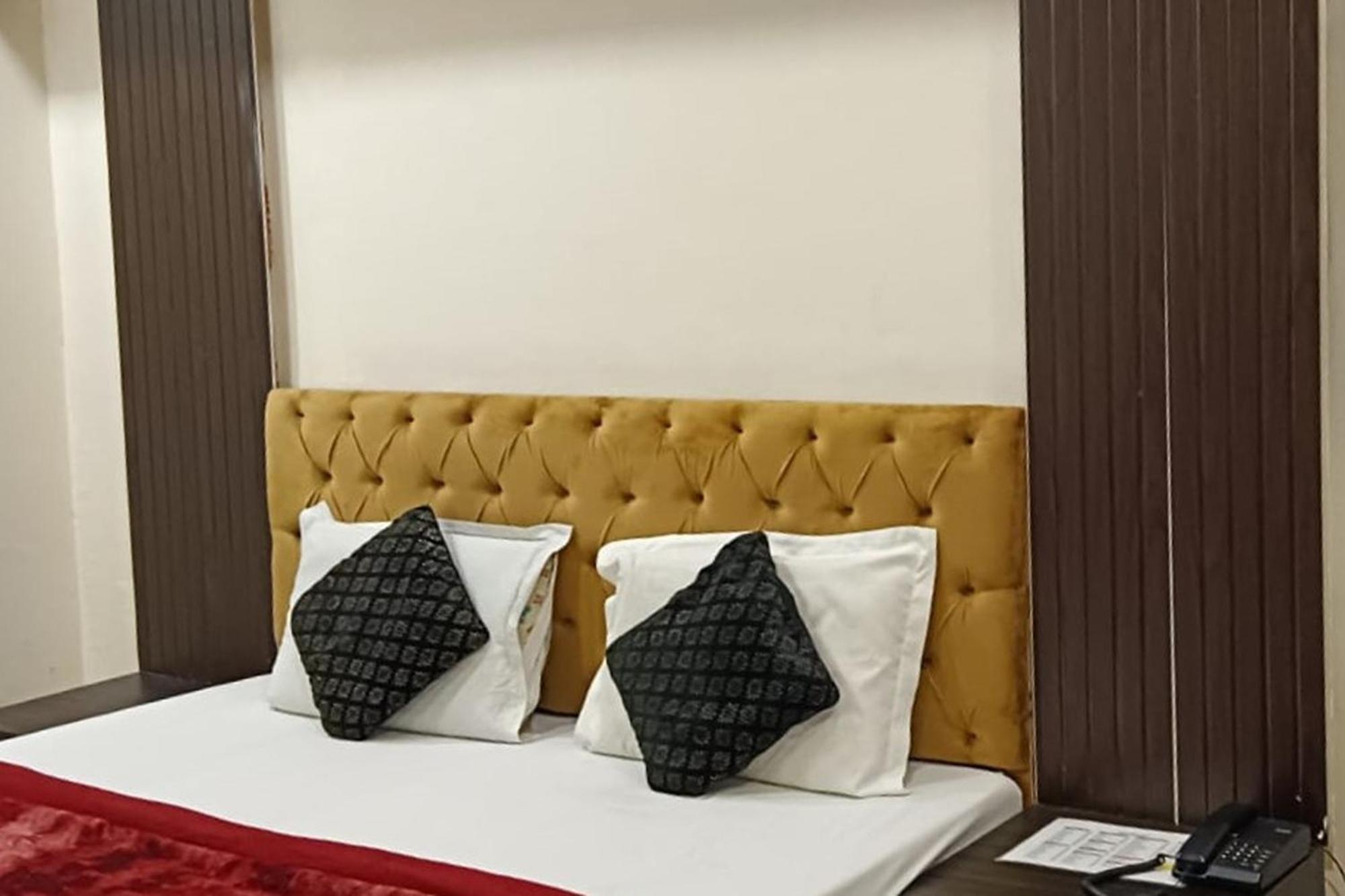 Hotel Shree Kanta Gurgaon Luaran gambar