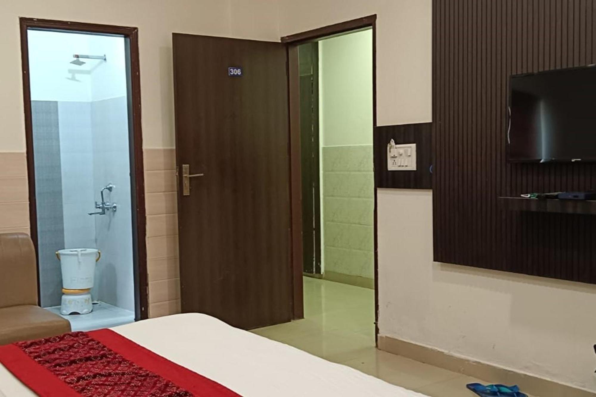 Hotel Shree Kanta Gurgaon Luaran gambar