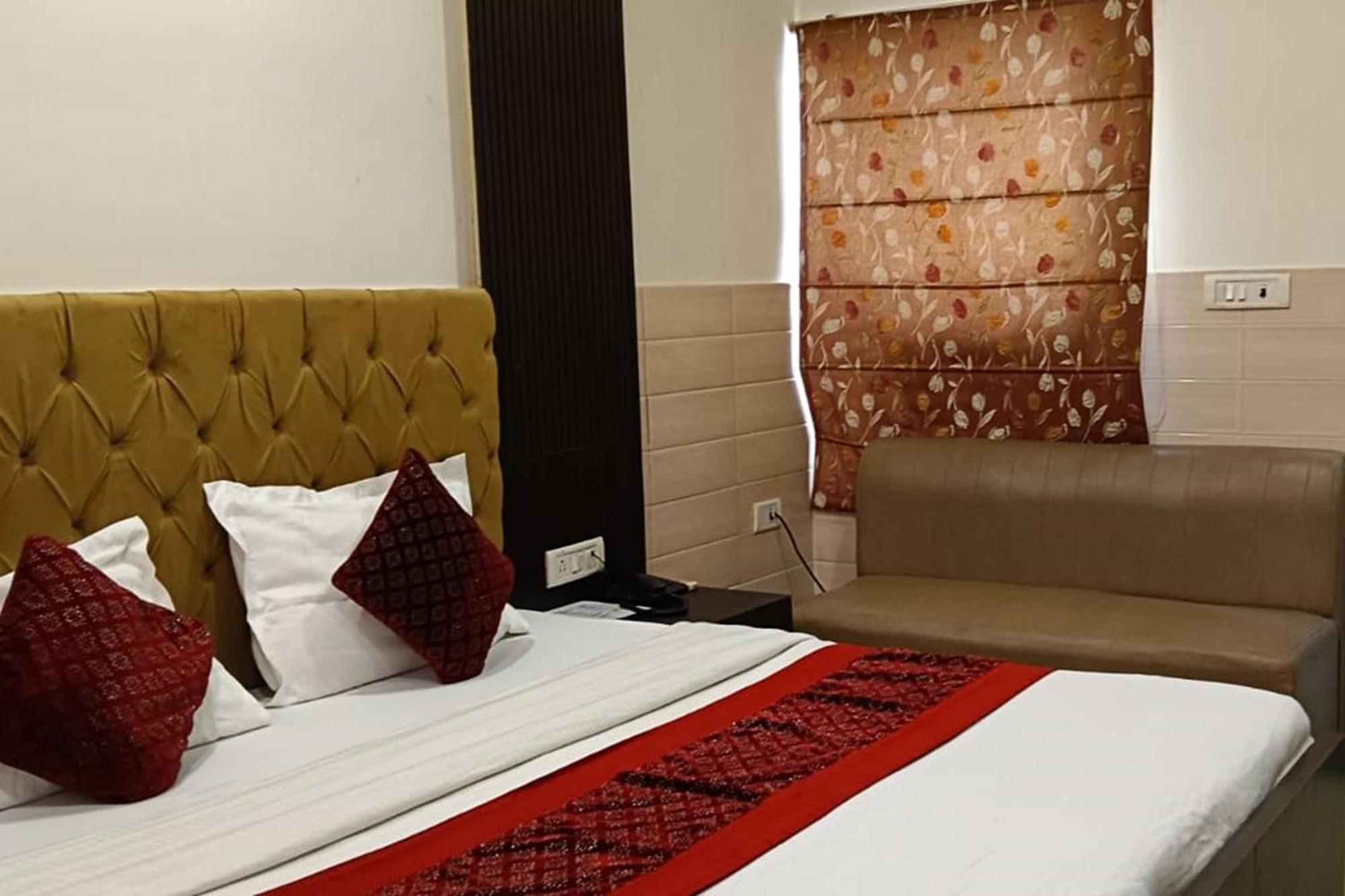 Hotel Shree Kanta Gurgaon Luaran gambar