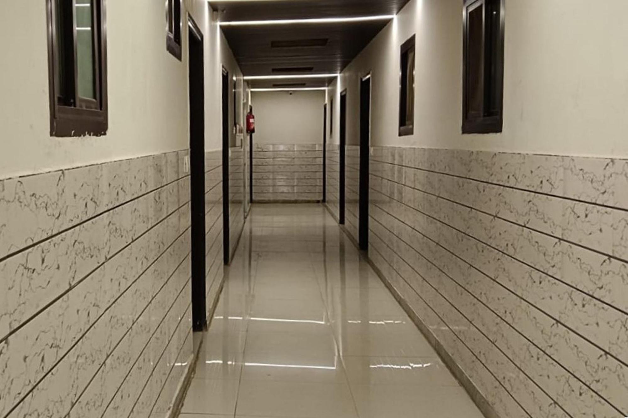 Hotel Shree Kanta Gurgaon Luaran gambar