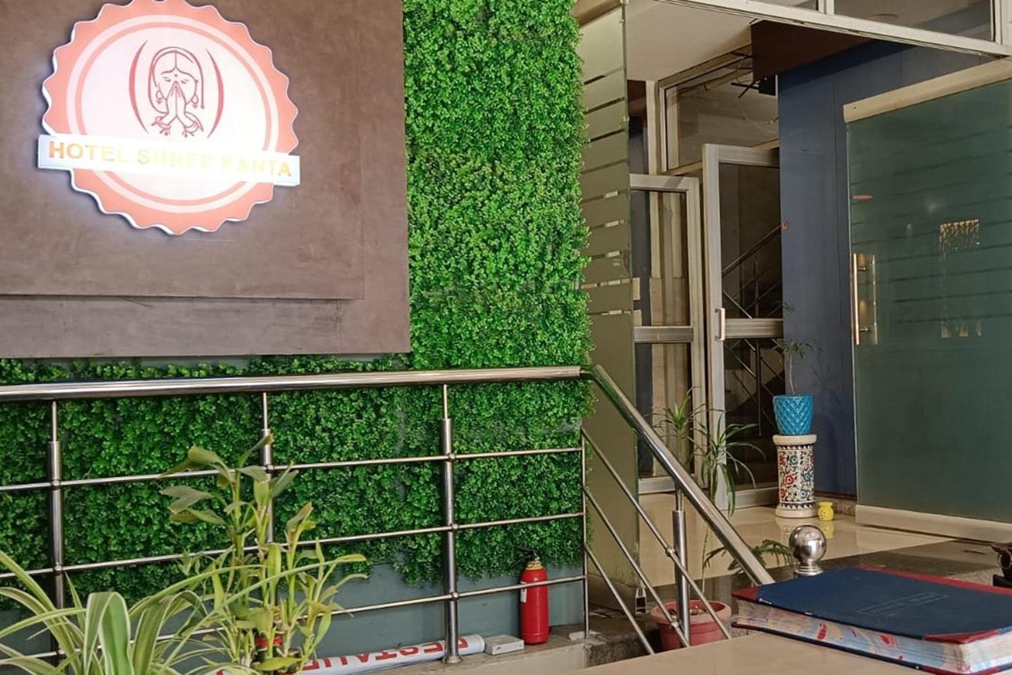 Hotel Shree Kanta Gurgaon Luaran gambar